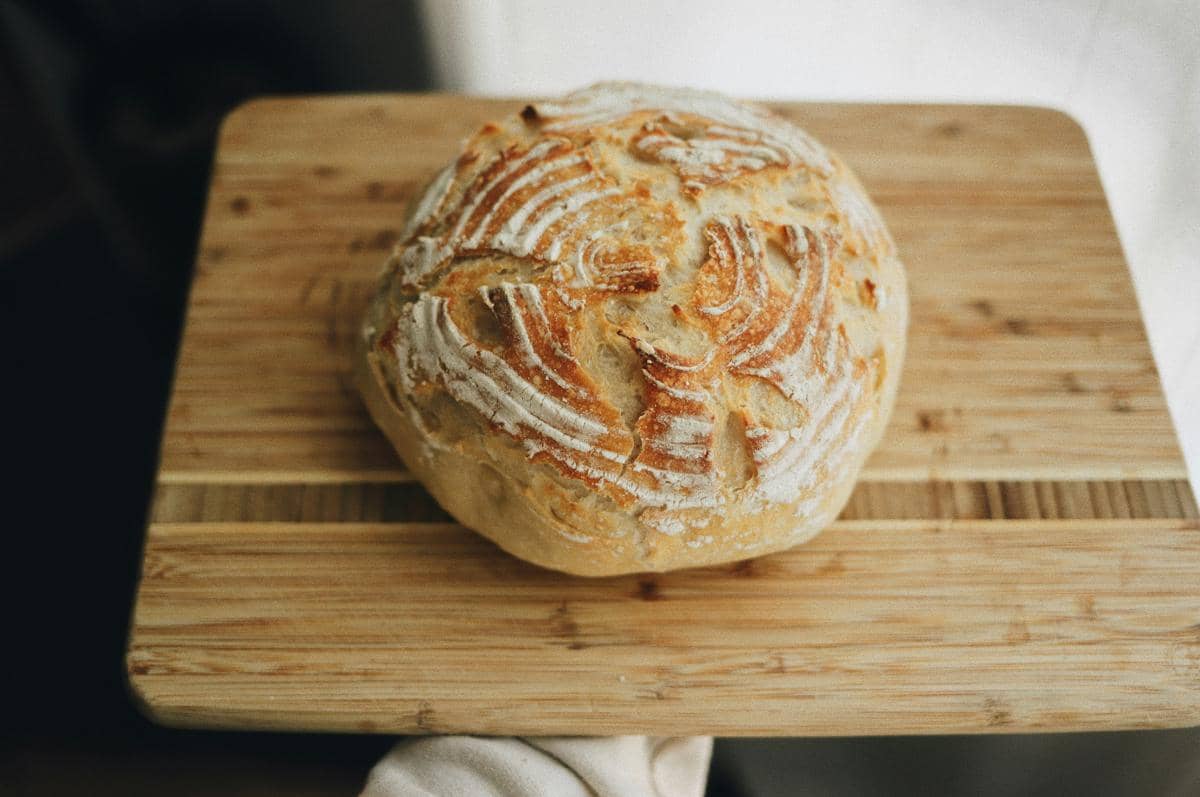 Kenapa Kulit Sourdough Bisa Renyah Tapi Cepat Melempem?