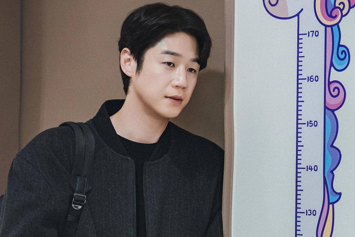 7 Still Cuts Jung Joon Won di Drakor A Bona Fide Killer