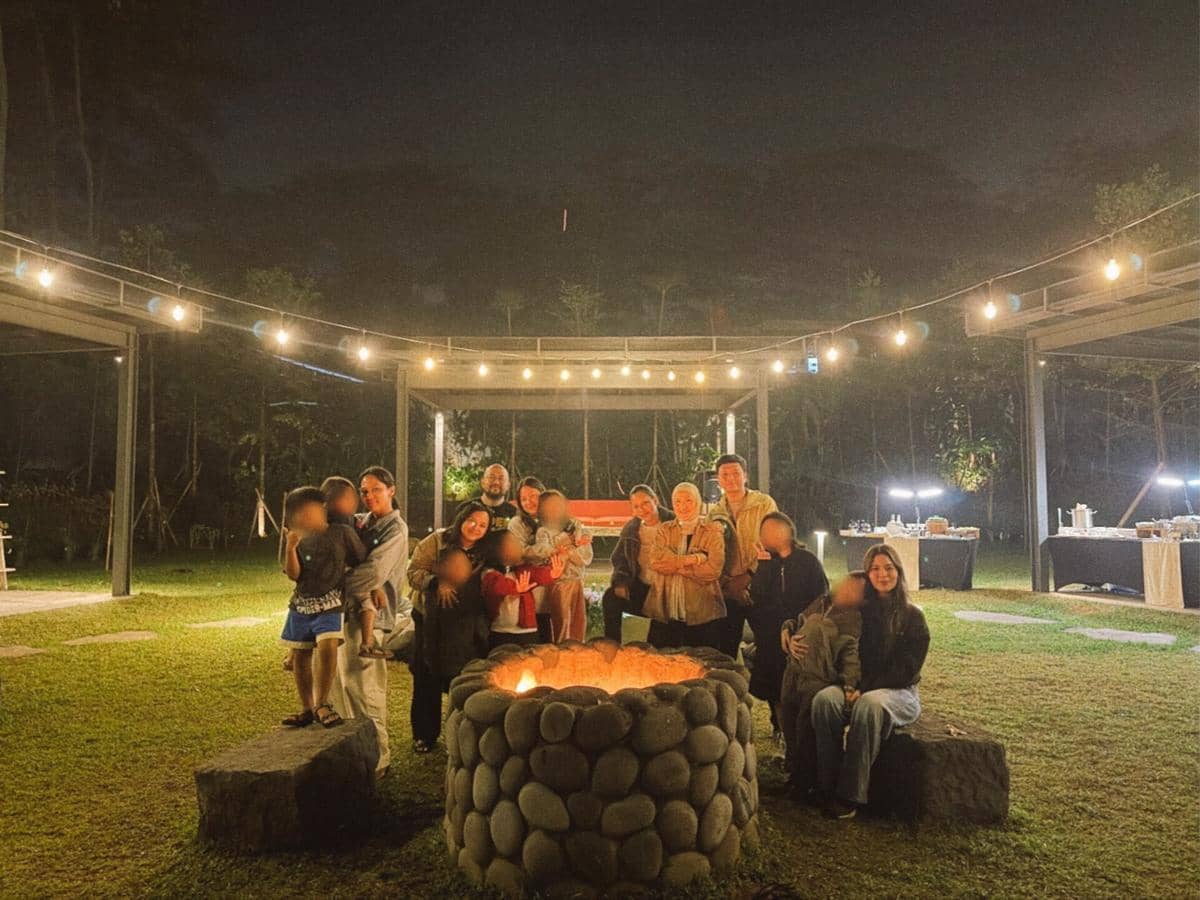 Raisa liburan bareng keluarga di Puncak