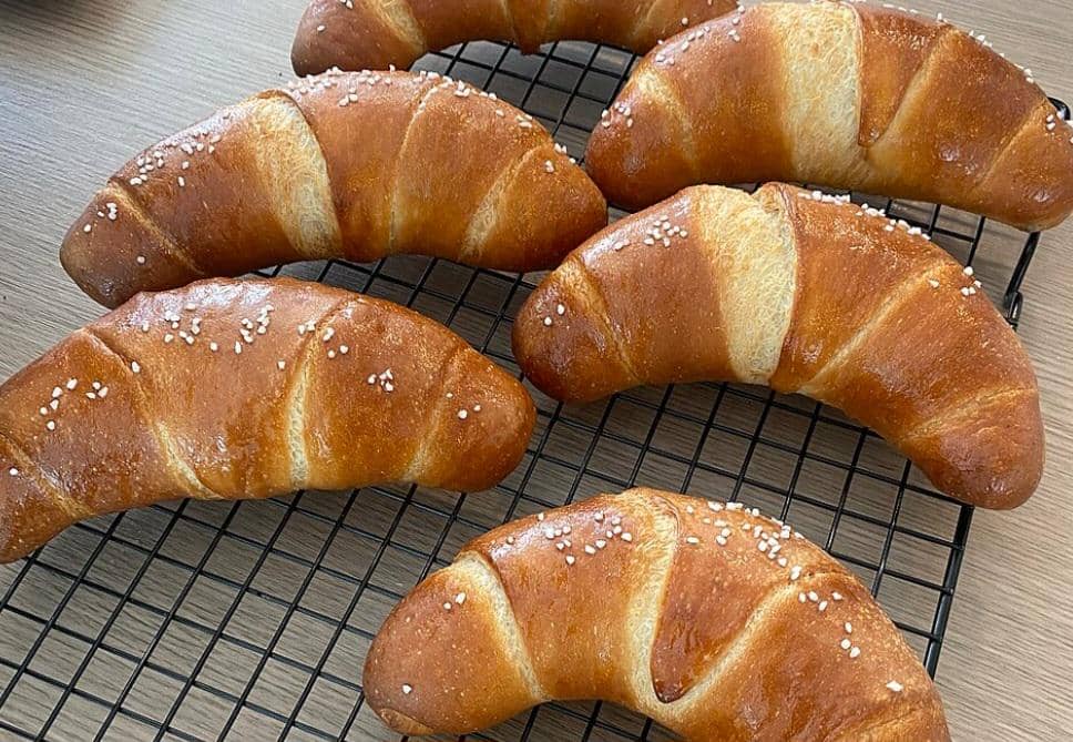 Resep Salt Bread Isi Abon Mayones, Cocok untuk Camilan Santai