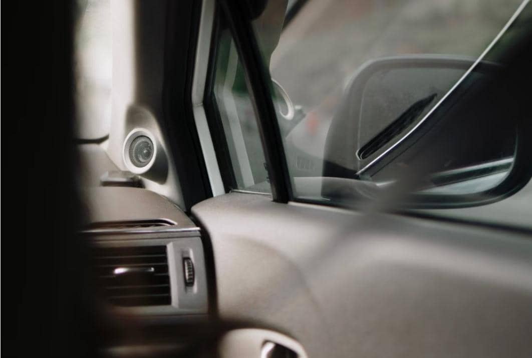 5 Risiko Buruk Jika Celah Interior Mobil Jarang Dibersihkan