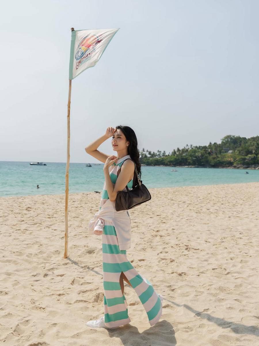inspirasi gaya summer Mikha Tambayong