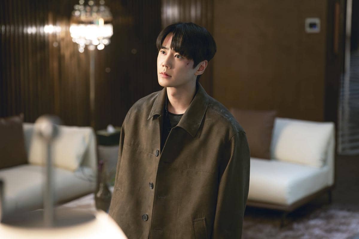 Lee Jun Young di Reborn Rookie