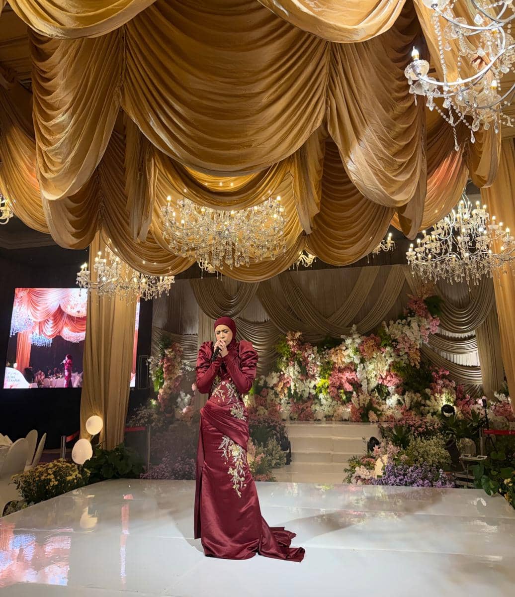 outfit hijab glamour buat ke pesta