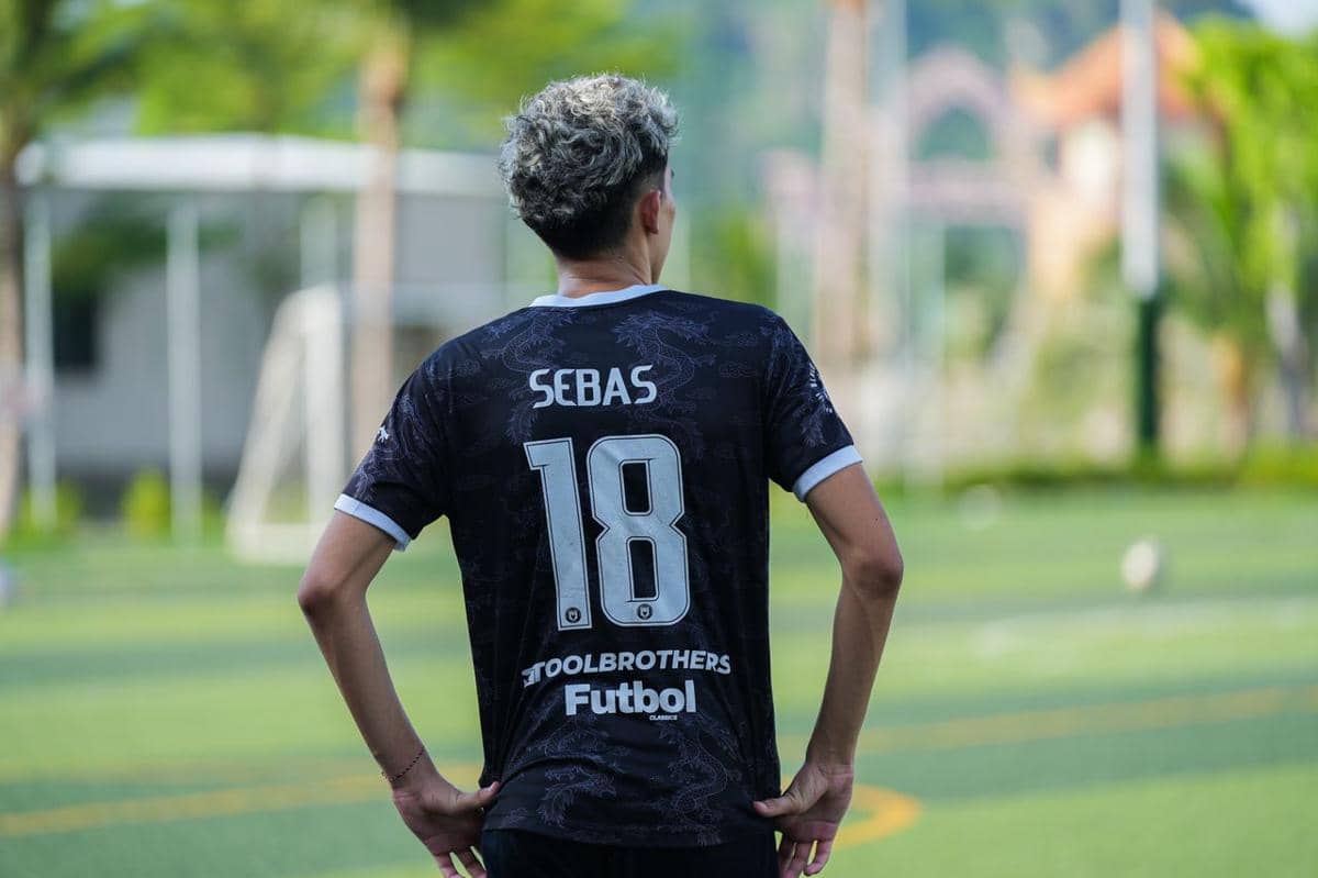 ilustrasi lebar bahu jersey (pexels.com/Quyn Phạm)