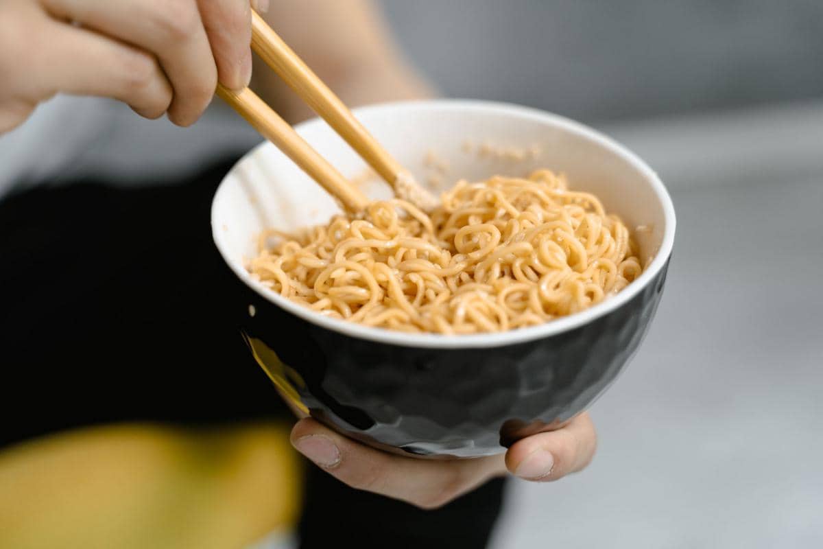 Wabah Salmonella dari Mi Instan Serang Inggris dan 13 Negara