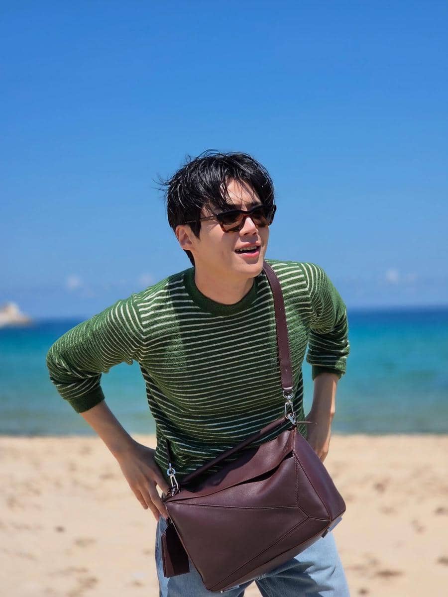 outfit Kim-Seon ho (instagram.com/seonho__kim)