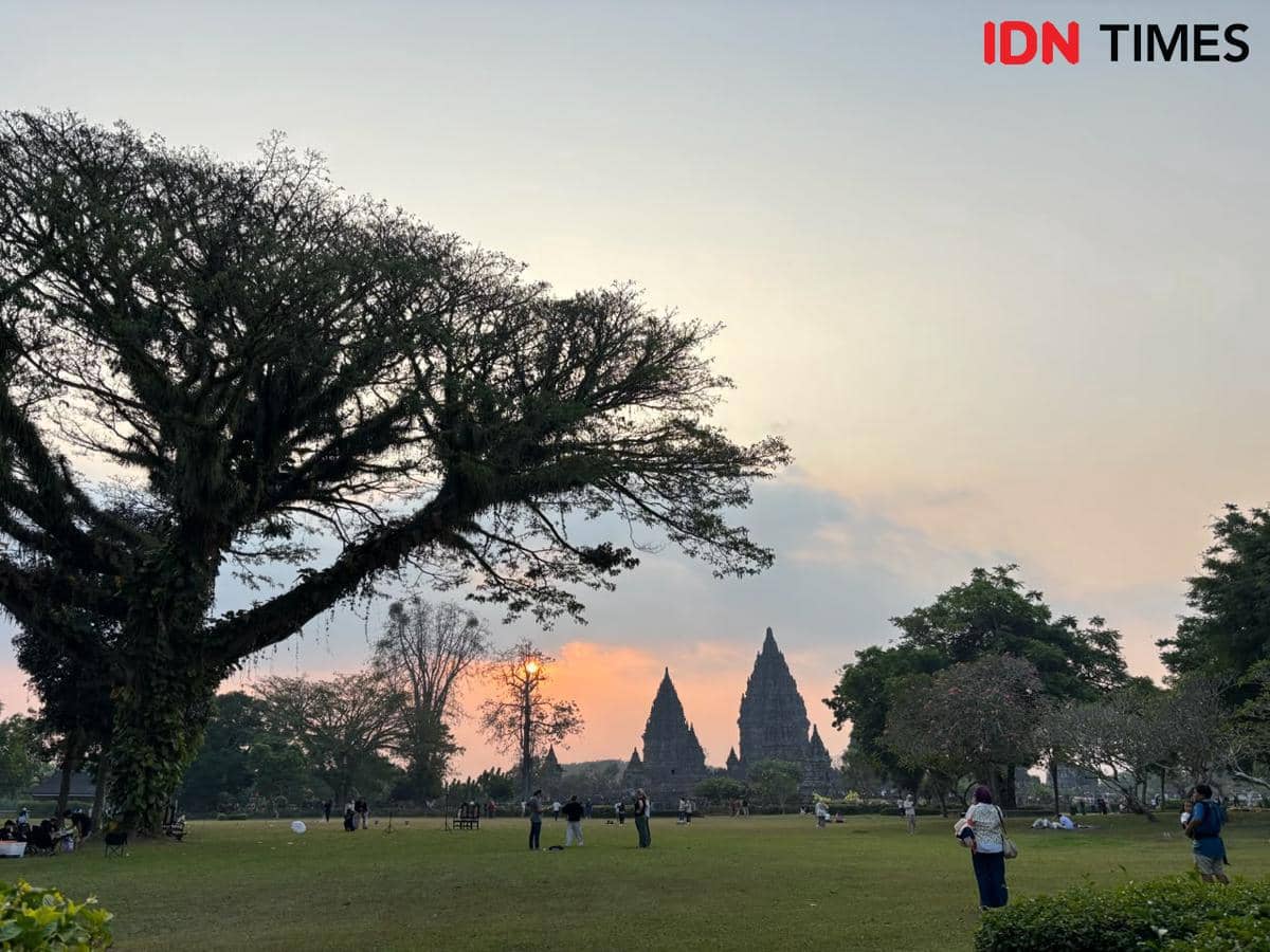 Candi Prambanan. (IDN Times/Herlambang Jati Kusumo)