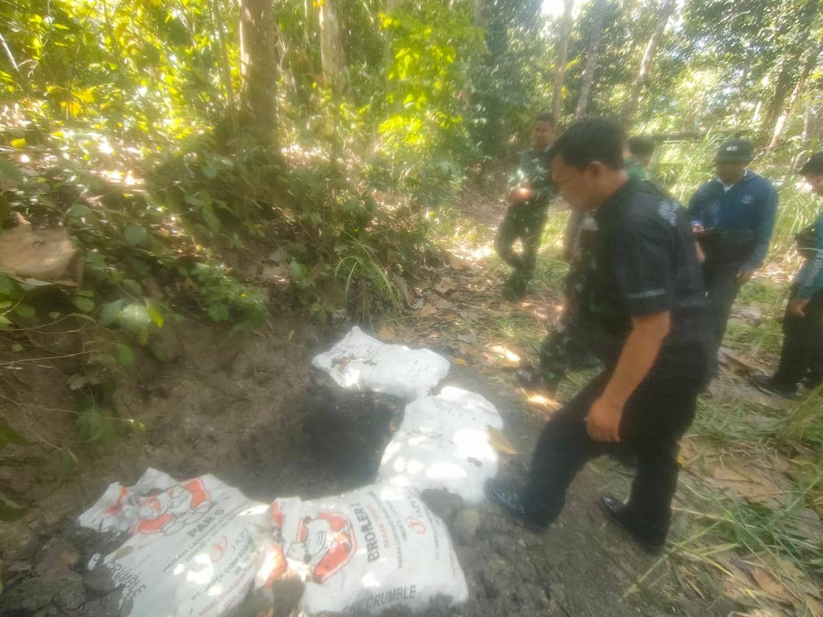 Granat Tangan Ditemukan di Kawasan Wisata Karstubing, Bantul. (Diokumentasi Humas Polres Bantul)