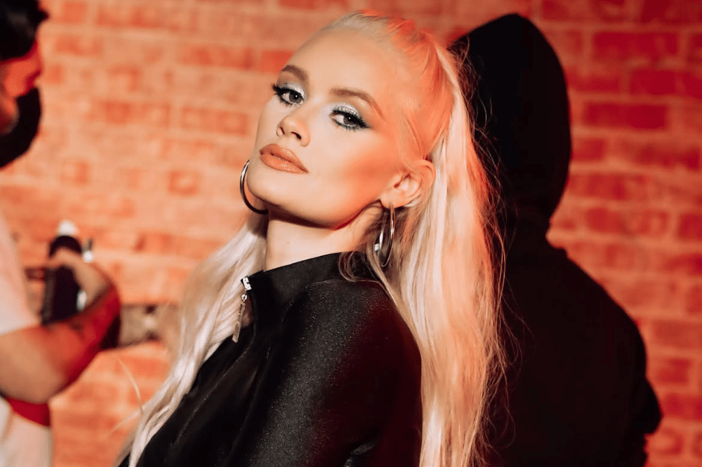 Potret Lauren Bennett, penyanyi Party Rock Anthem yang meninggal dunia (instagram.com/laurenbennett)
