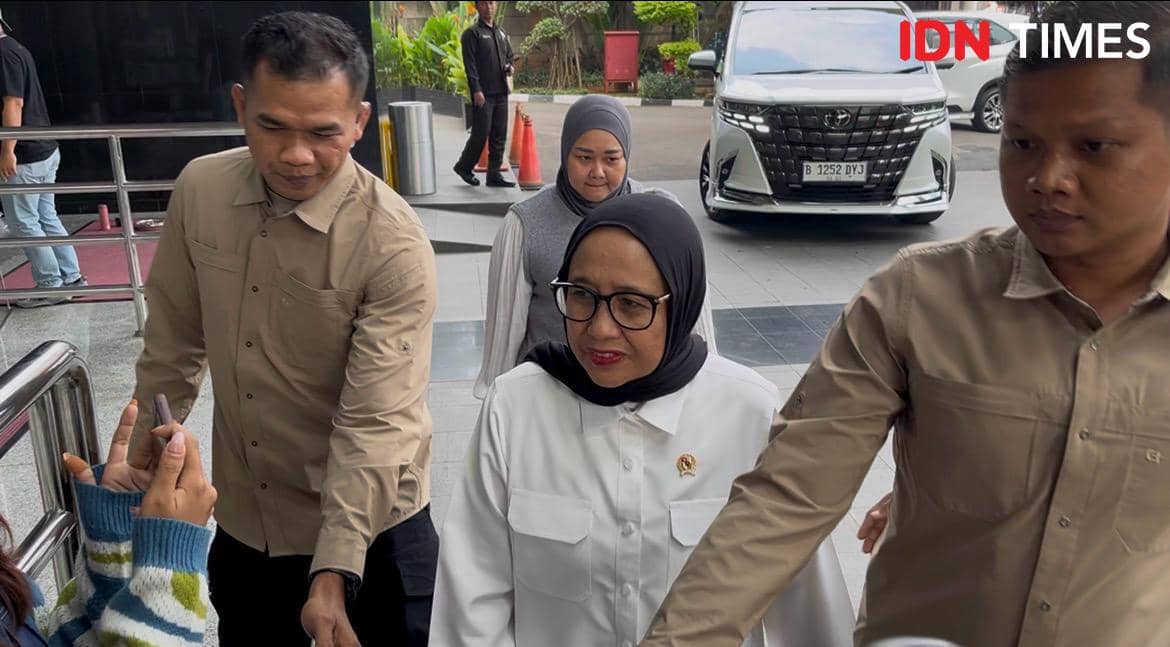 Ketua BGN Nanik S Deyang Datangi KPK, Buru-buru Masuk ke Gedung