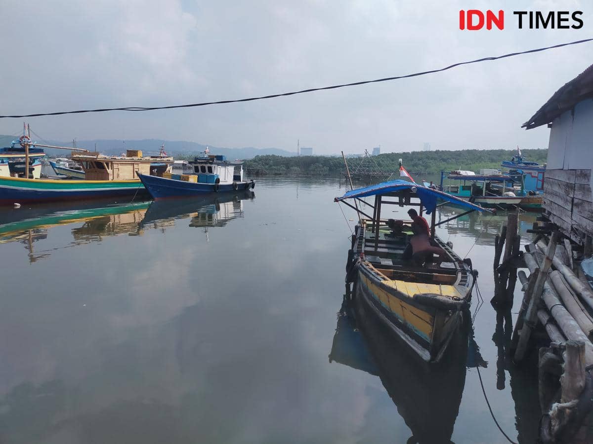 Gunung Anak Krakatau Naik Status Siaga, Nelayan Pilih Tetap Melaut