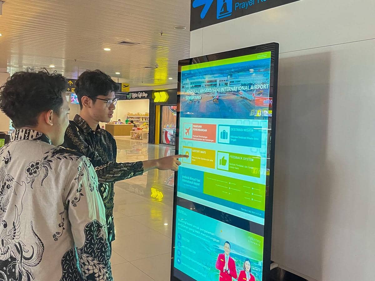 Cara Kerja Digital Wayfinding, Layar Pemandu di Bandara Ahmad Yani