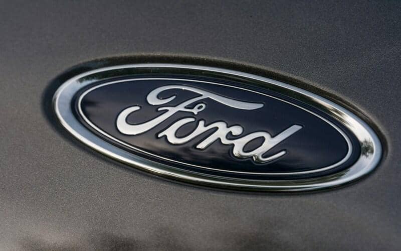 ilustrasi logo Ford
