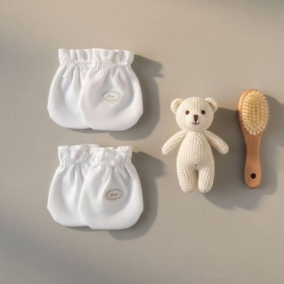 MIYO 1 Set Sarung Tangan & Kaos Kaki Karet Bayi
