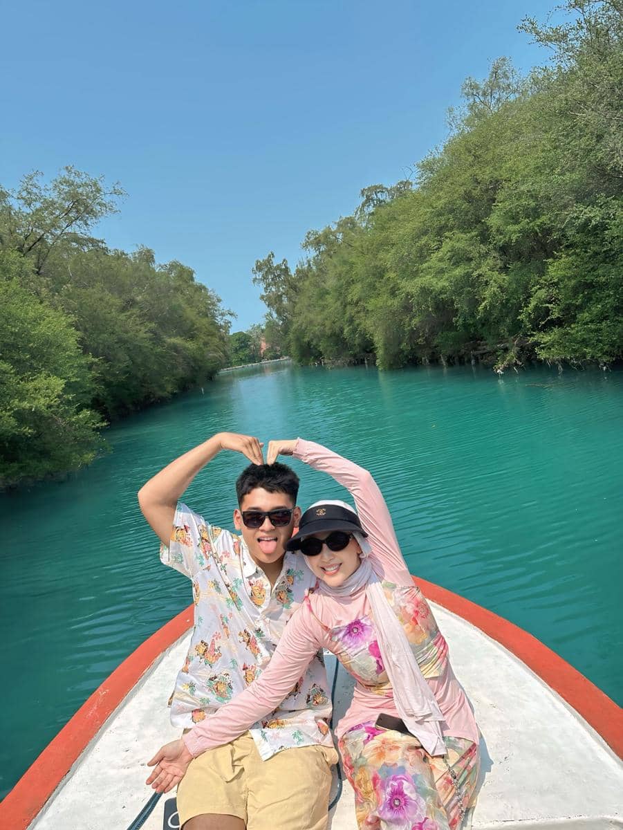 Shanty Denny ajak anak liburan di Kepulauan Seribu