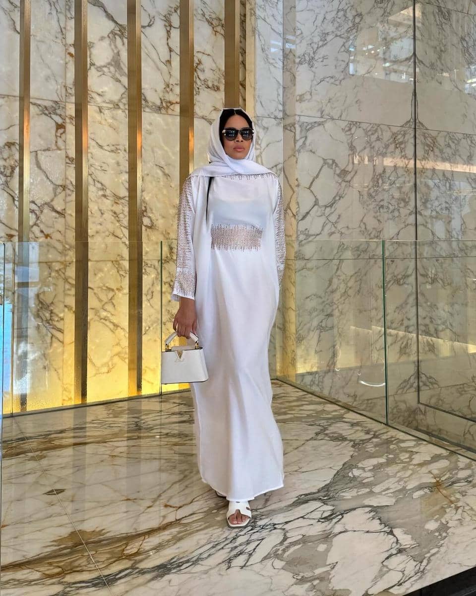 Inspirasi OOTD ala Melanie Kamayou