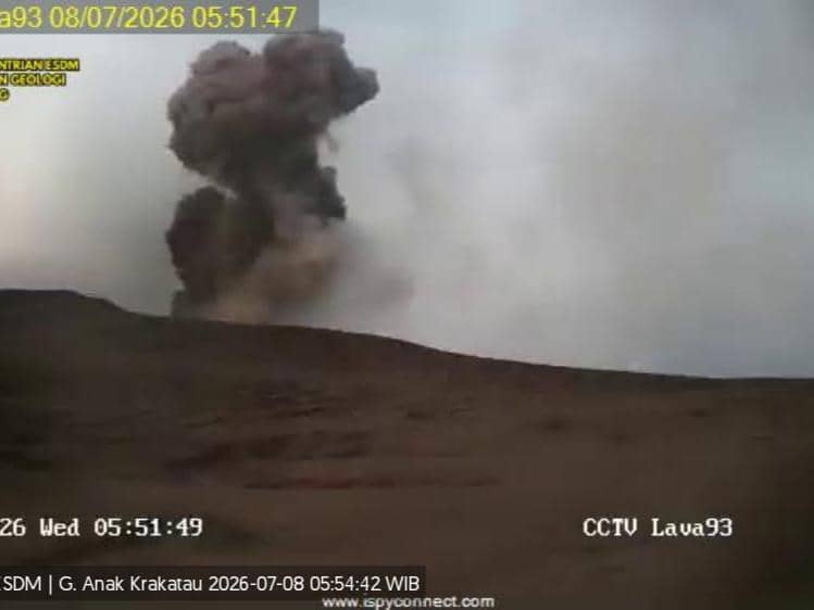 Gunung Anak Krakatau 7 Kali Erupsi Sehari, Kolom Abu Capai 250 Meter