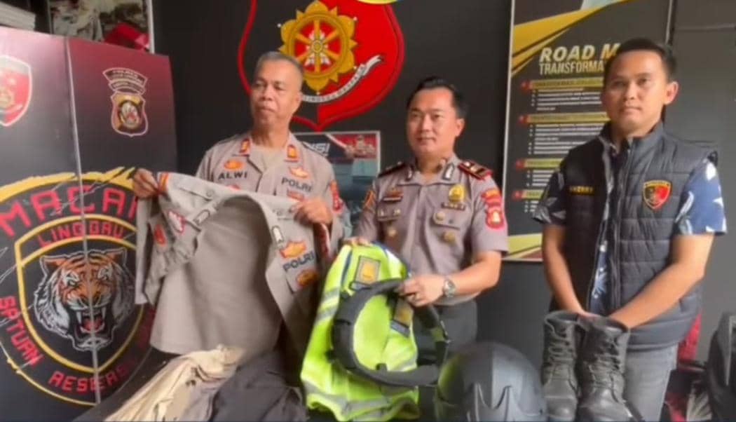 Pecatan Polisi Pakai Baju Polantas Beraksi Pungli ke Sopir di Linggau