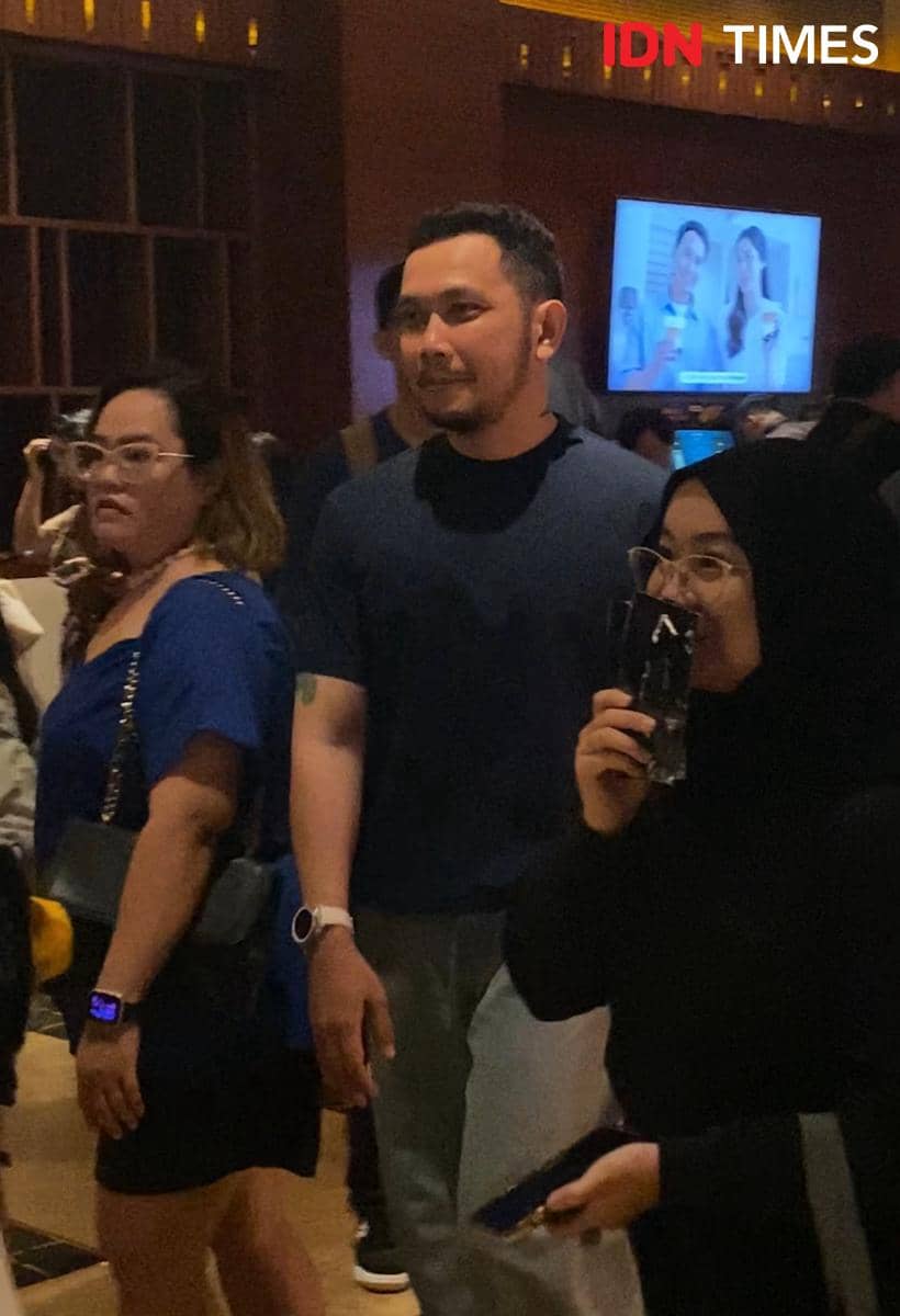 Seorang artis bersama keluarganya menghadiri special screening film Moana live-action di Jakarta pada Rabu, 8 Juli 2026.