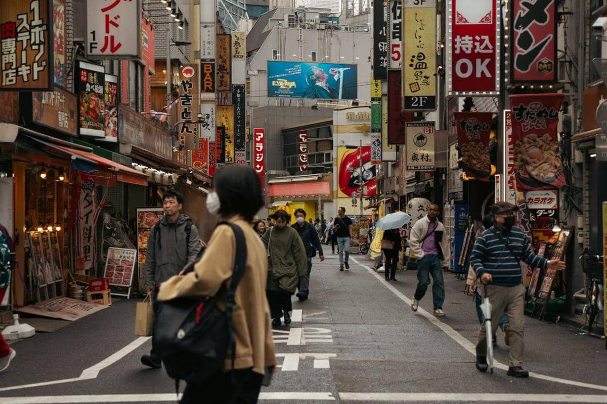 ilustrasi suasana Tokyo