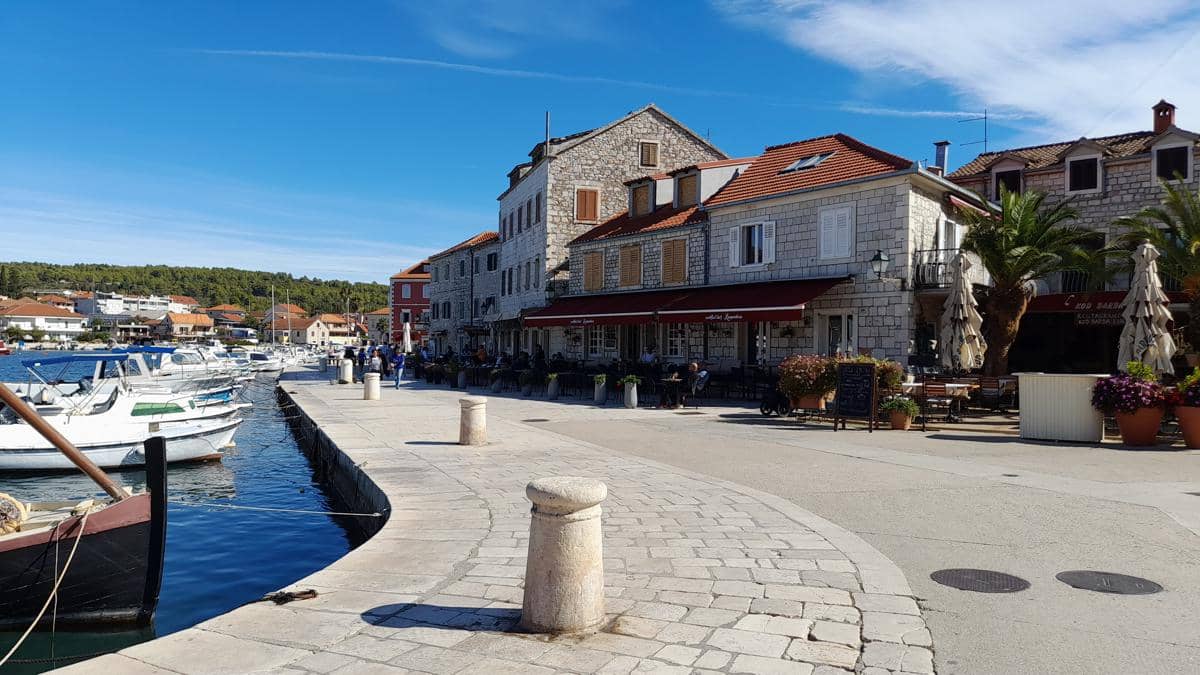 Suasana Kota Tua Stari Grad di Pulau Hvar