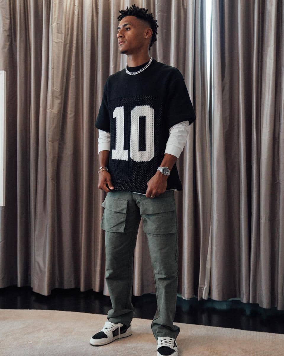 Outfit ala Ollie Watkins
