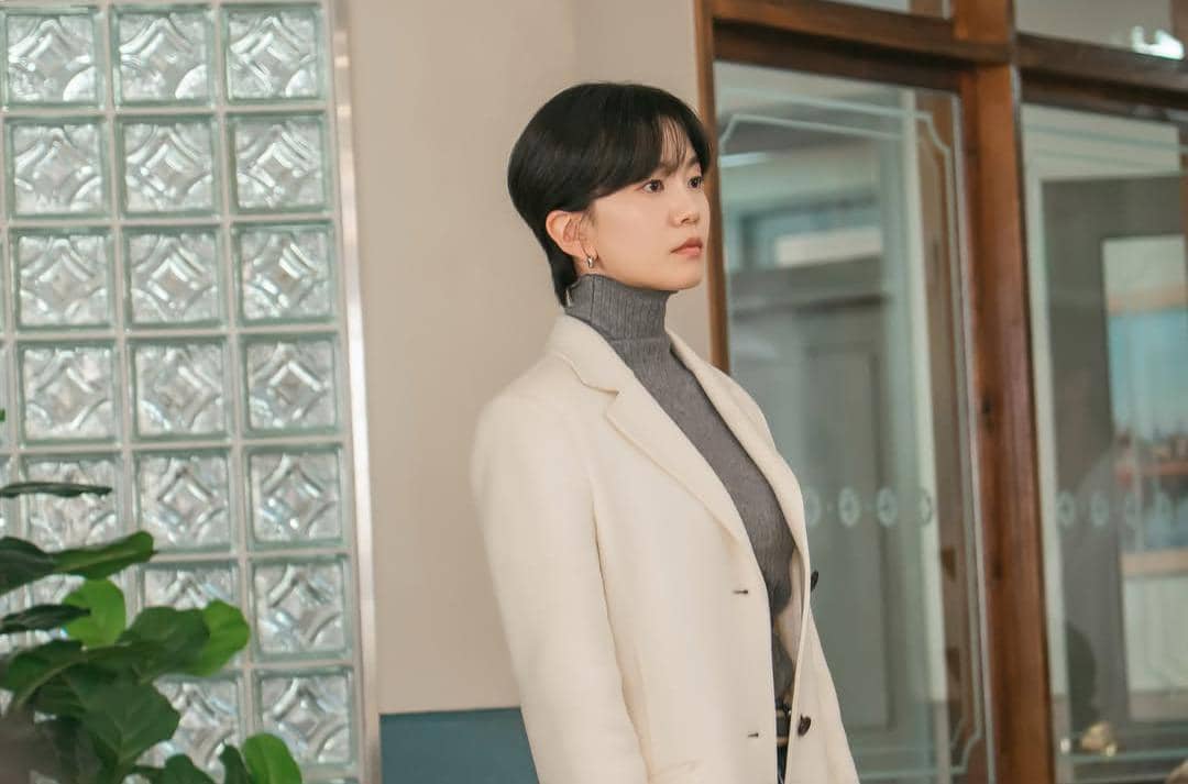 Lee Seol di drama Doctor on the Edge