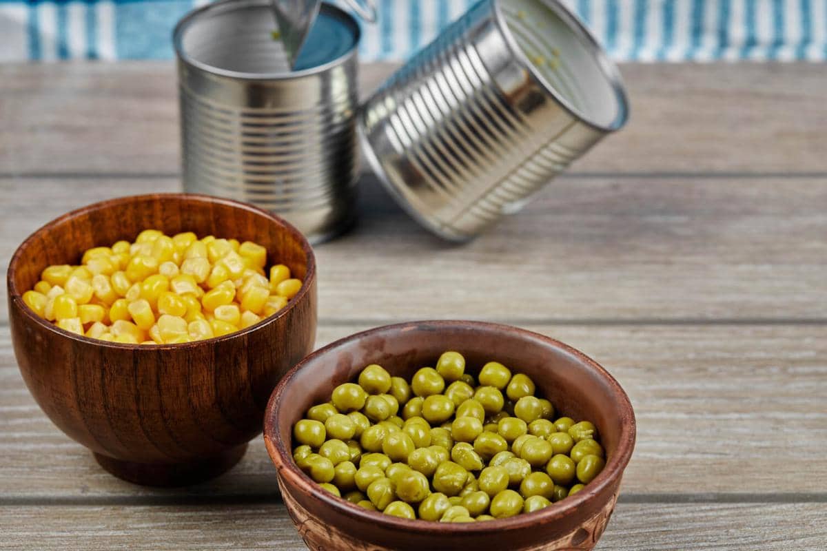 ilustrasi sayur kalengan, canned vegetables