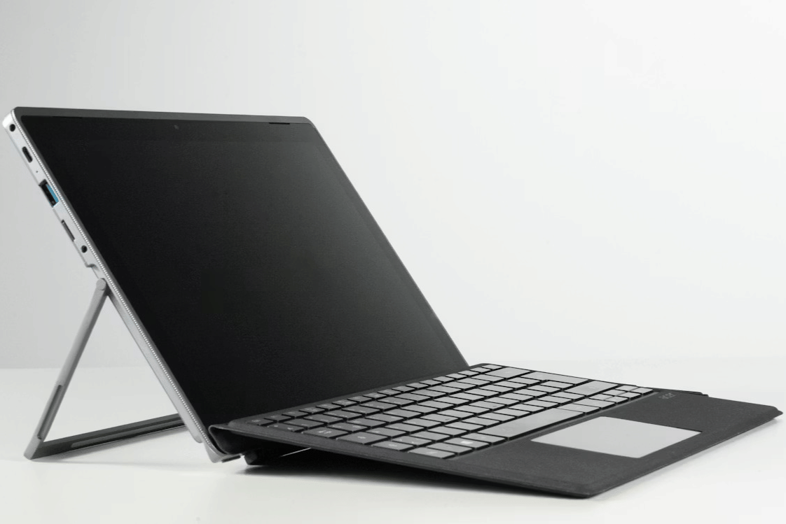 ilustrasi laptop
