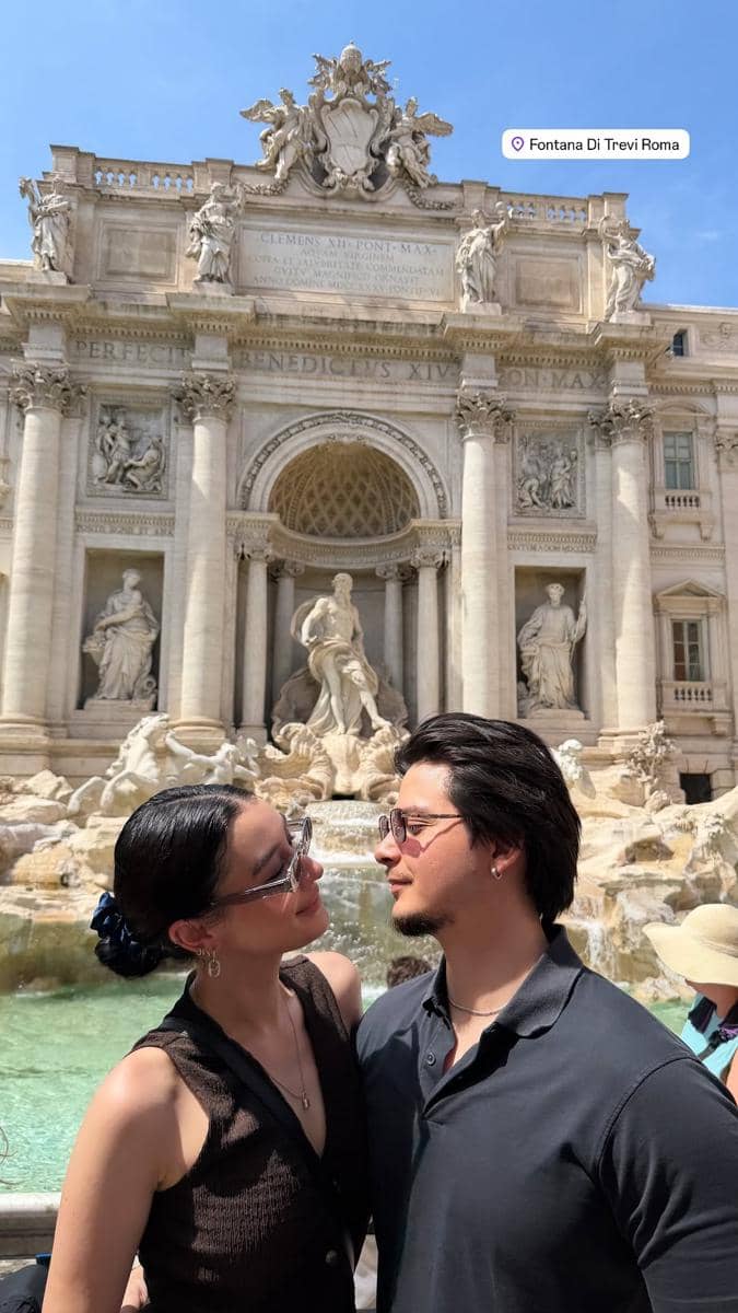 Natasha Ryder liburan di Kota Roma