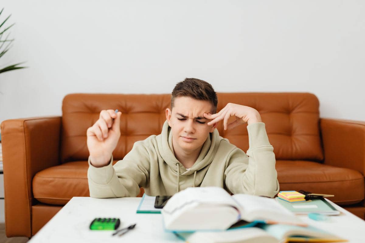5 Tanda Mental Clutter yang Bikin Kamu Sulit Fokus
