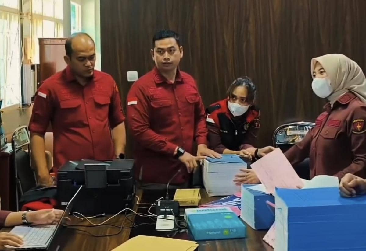 Kejari Malang Geledah Kantor Dinkes Kasus Dugaan Korupsi Ambulans