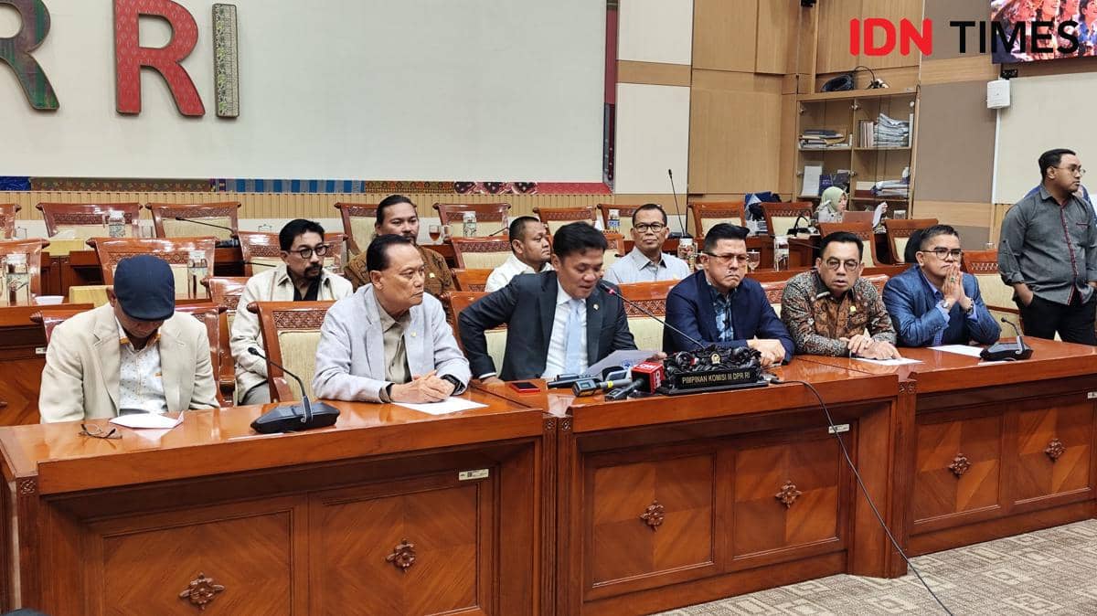 DPR Minta TNI-Kejagung Solid Dukung Polisi Usut Kasus Korupsi