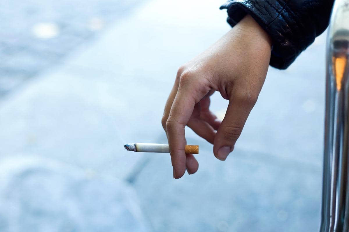 ilustrasi asap rokok