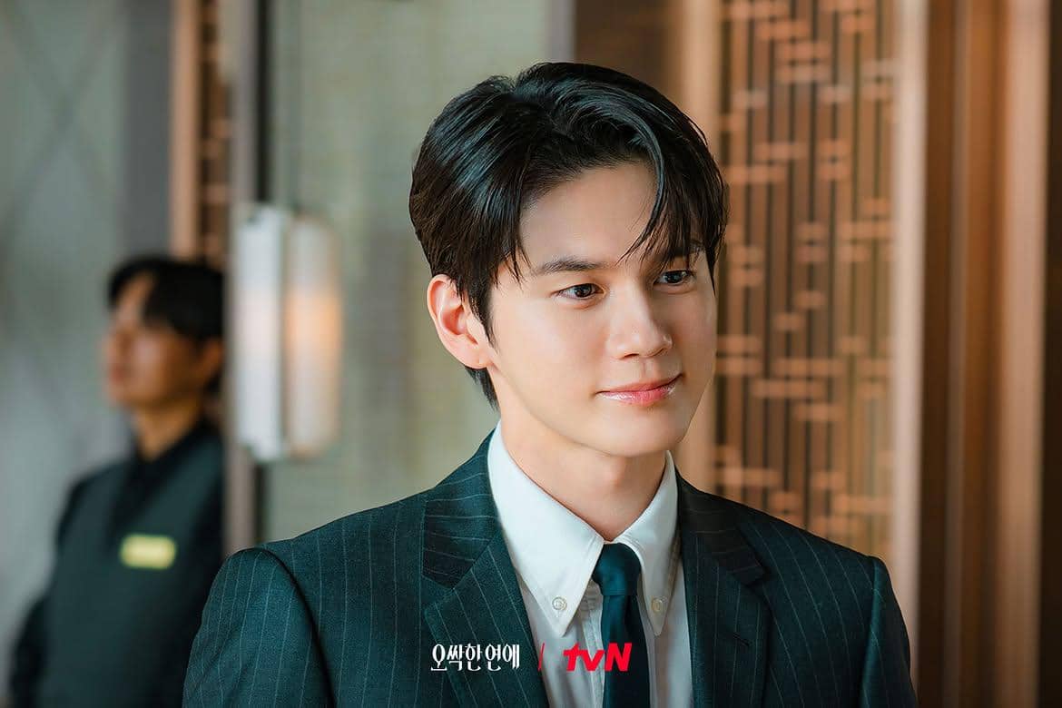 potret Ong Seong Wu di Spooky In Love