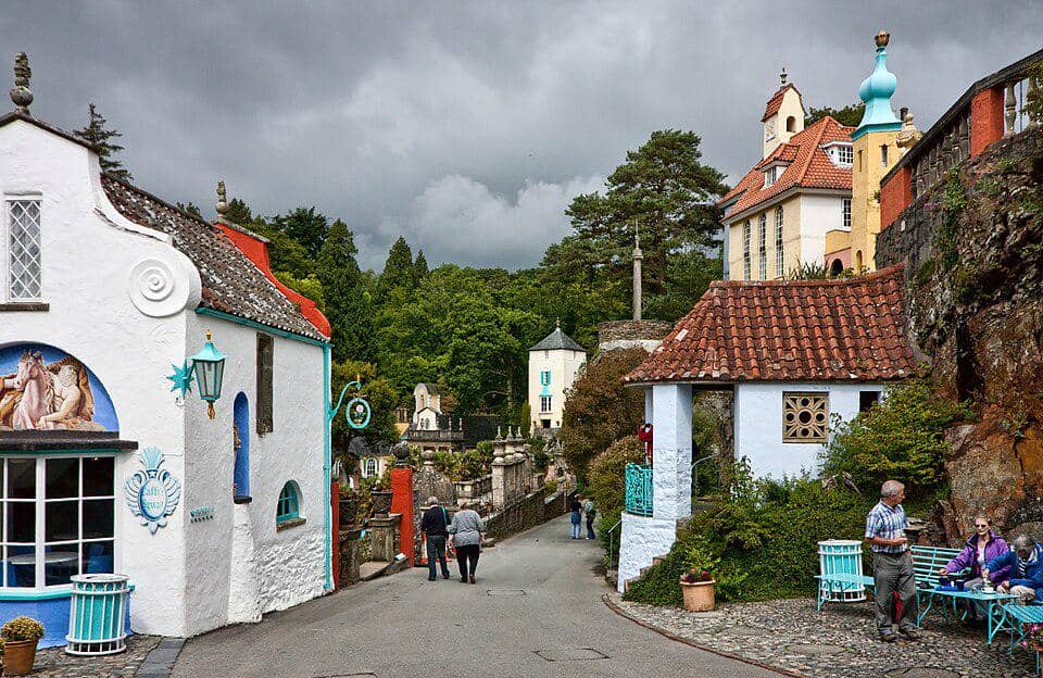 Desa Portmeirion di Wales