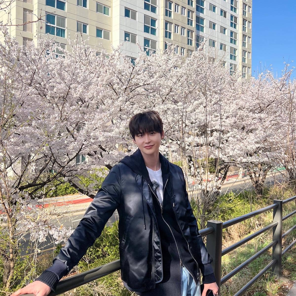 Lee Jong Suk