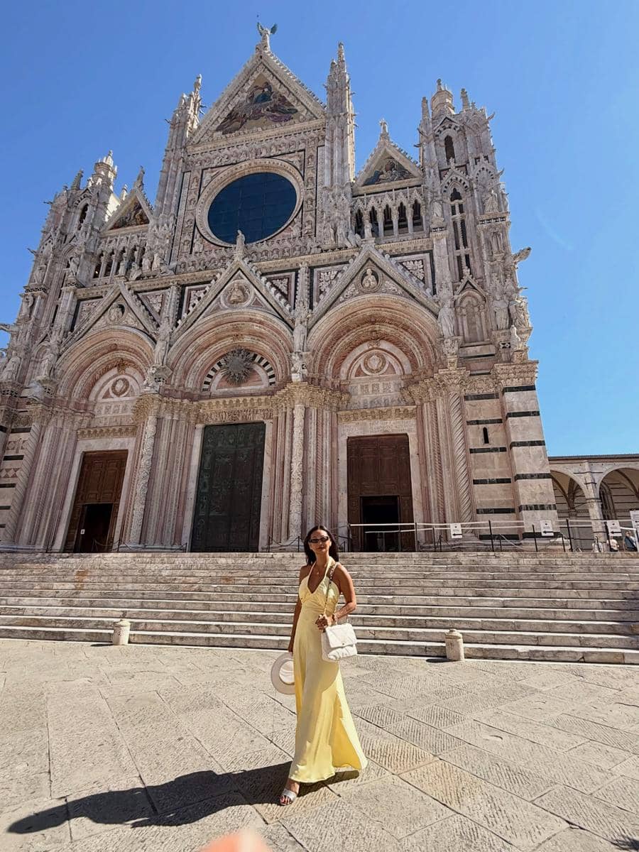 Indah Kalalo ajak anak liburan di Tuscany