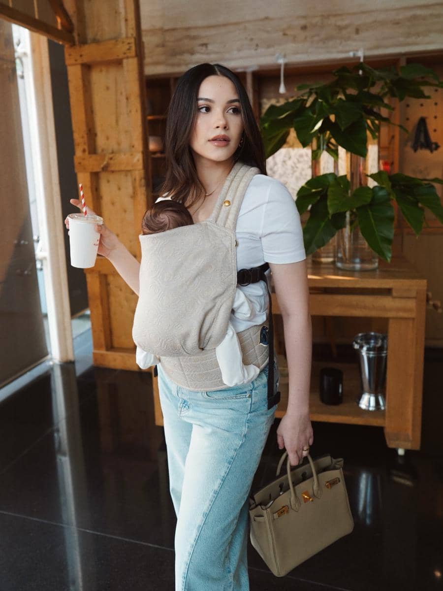 Alyssa Daguise.