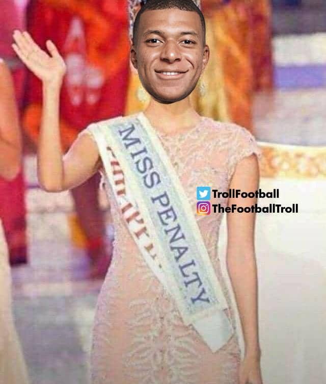Meme lucu bertema sepak bola menampilkan wajah pemain bola yang disunting pada tubuh kontestan kecantikan dengan selempang bertuliskan 'Miss Penalty'.