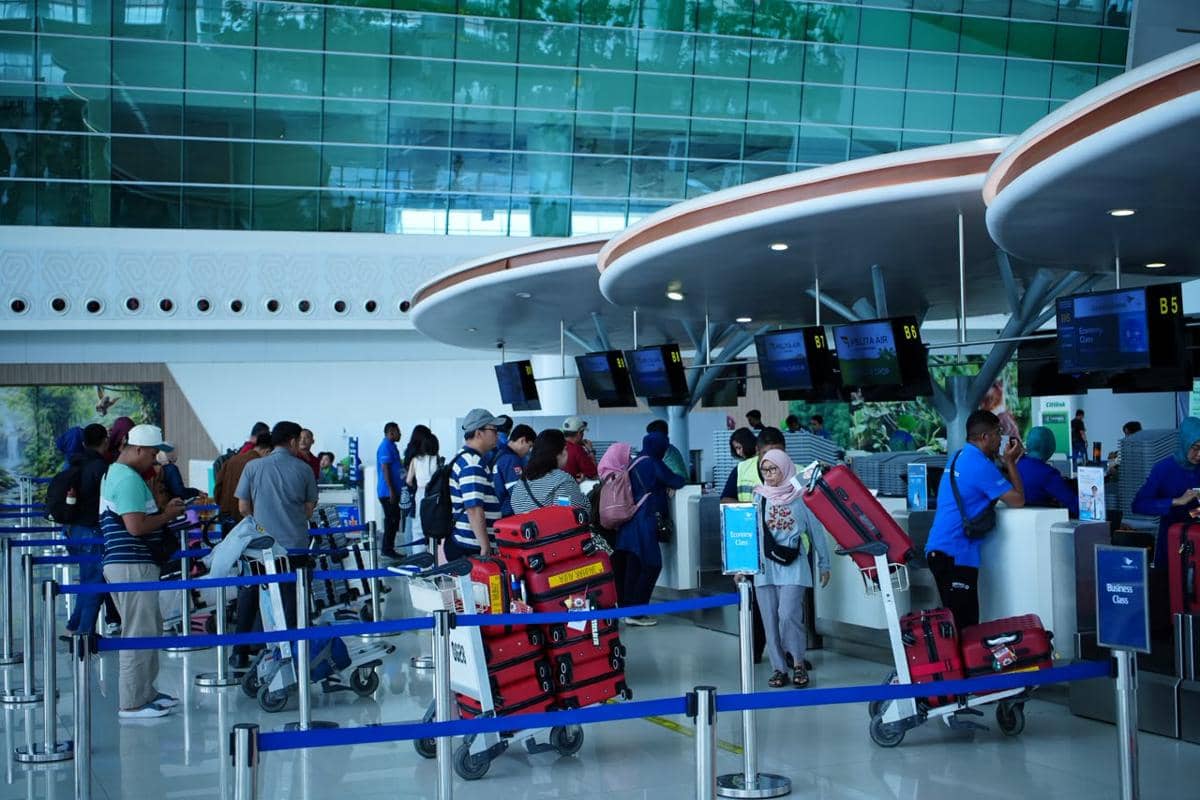 Semester Pertama, Penumpang Bandara Sepinggan Tembus 2,39 Juta Jiwa