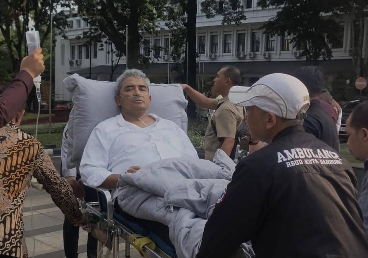 [BREAKING] Wali Kota Bandung M Farhan Dilarikan ke Rumah Sakit 