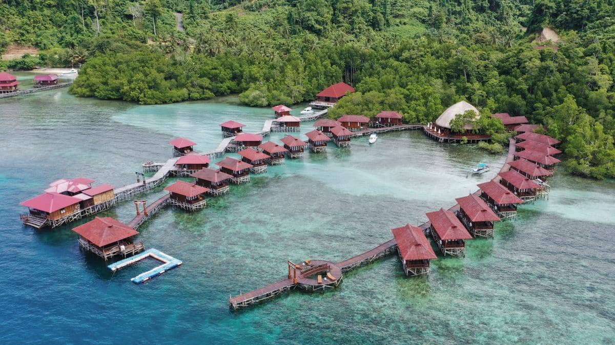 Potret Pantai Ora