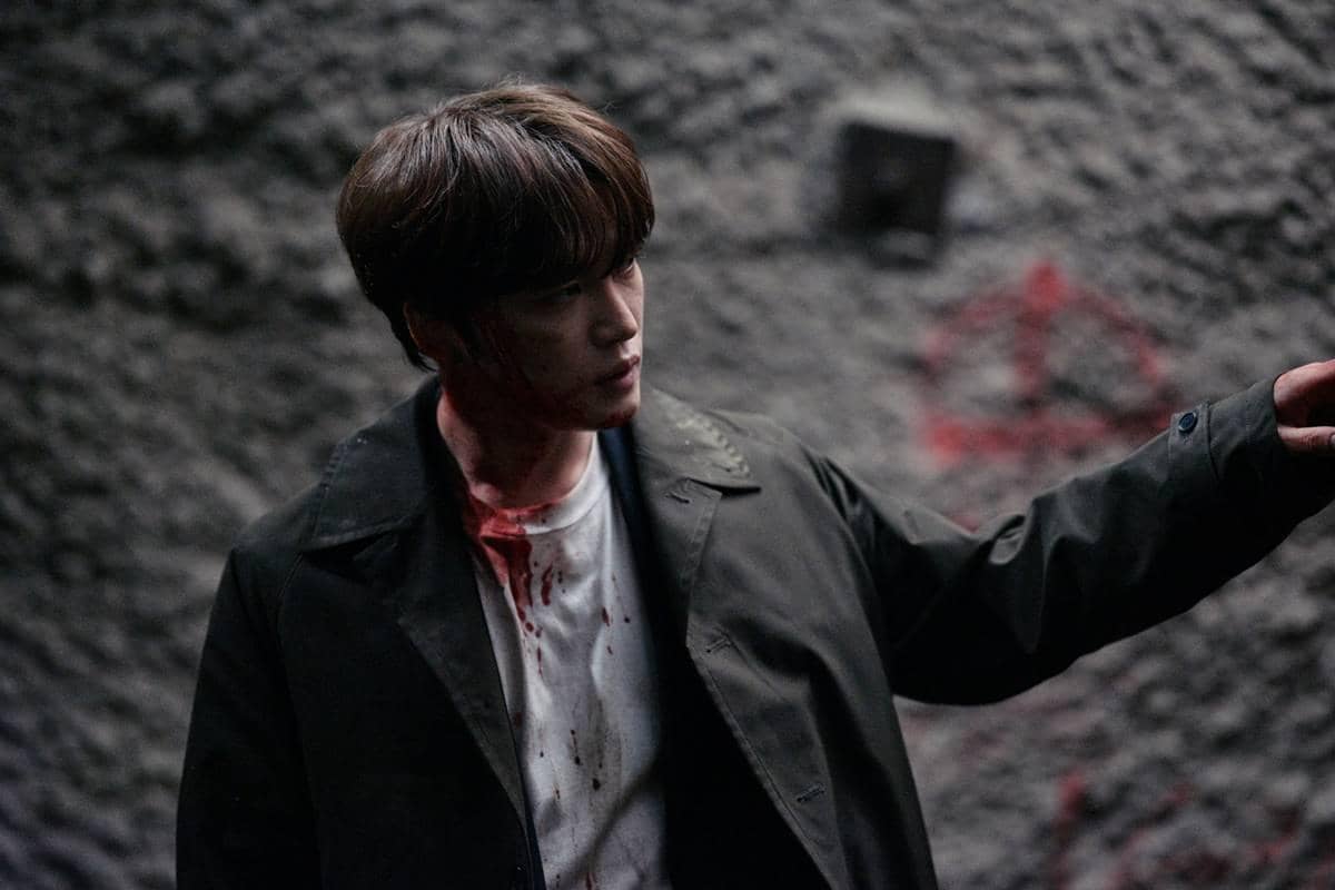 Review The Shrine, Film Horor Terbaru Jaejoong, Penerus The Wailing?