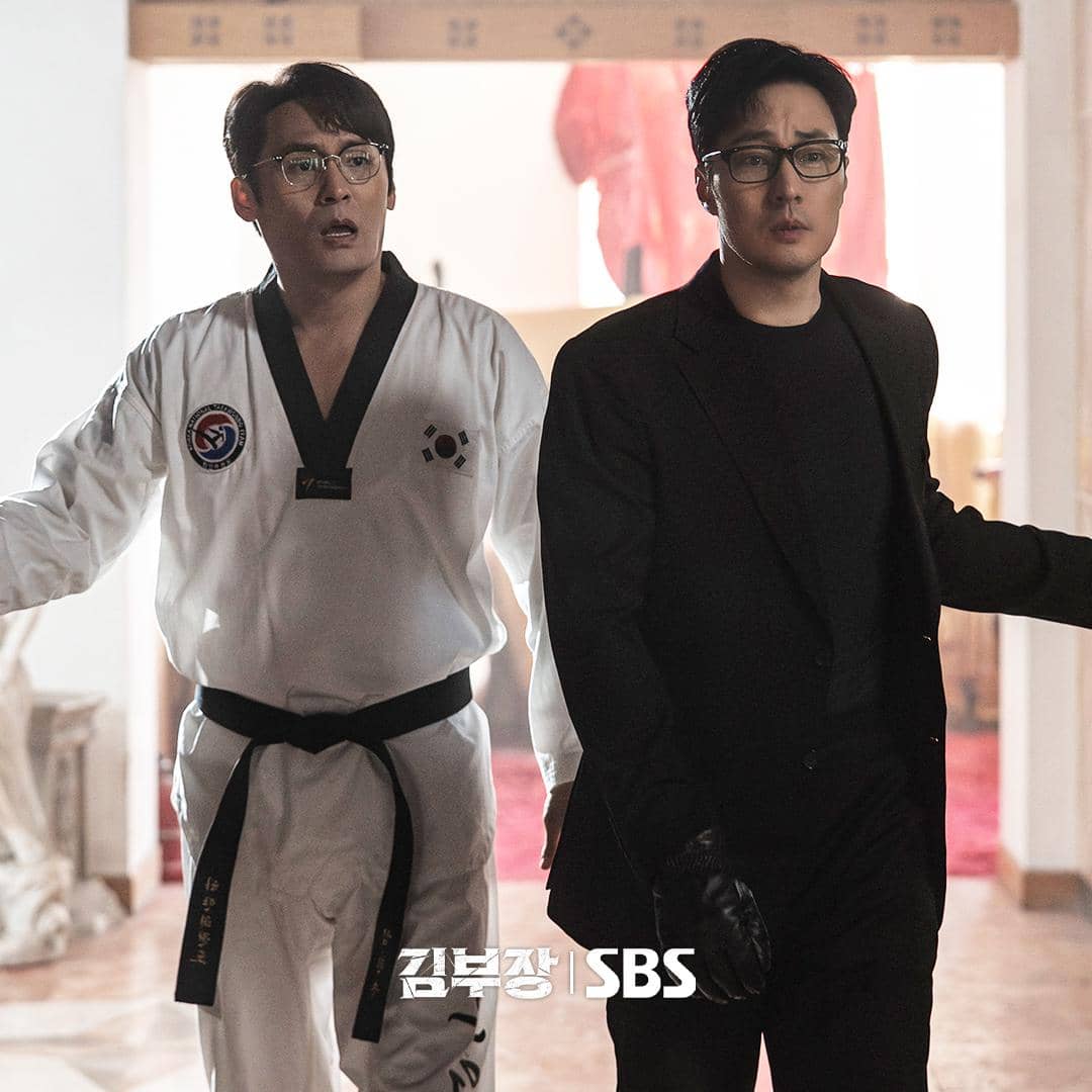 Choi Dae Hoon dan So Ji Sub di Agent Kim Reactivated