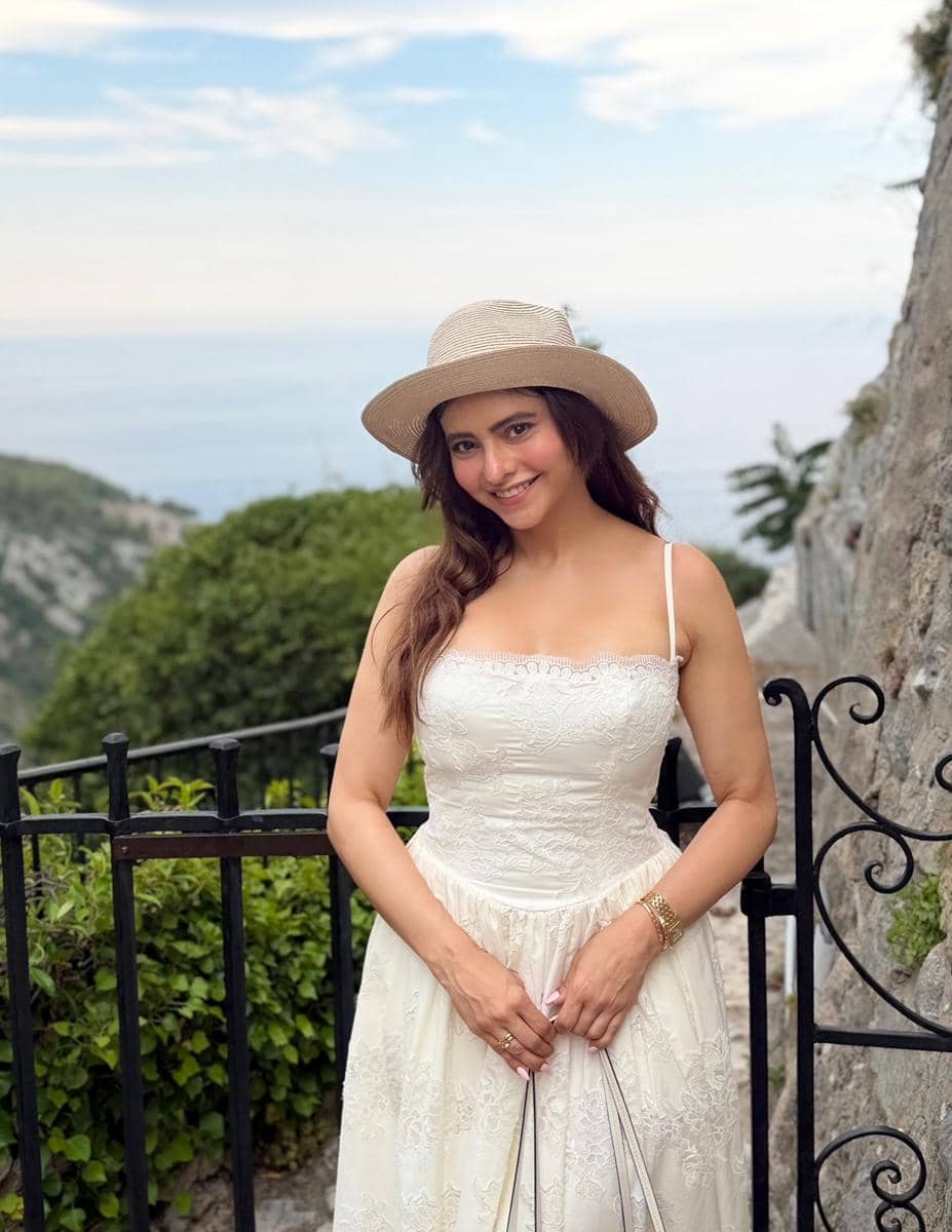 Aamna Sharif
