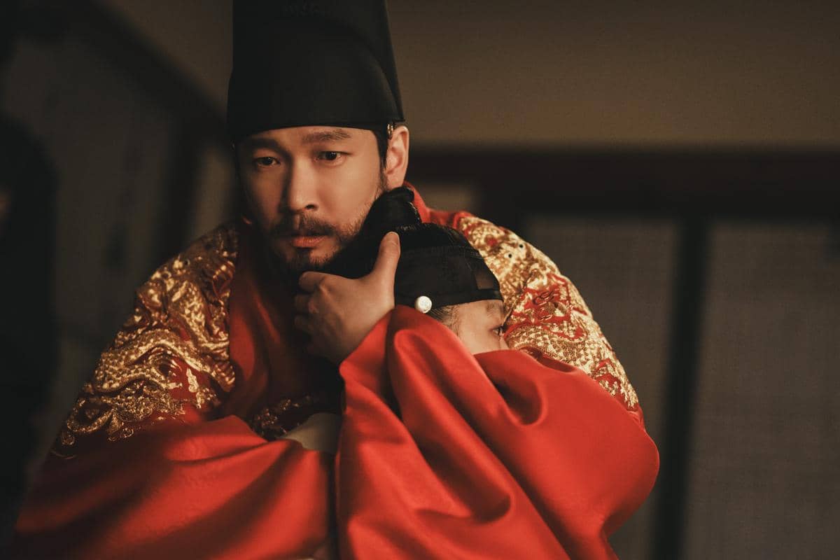 still cuts drama The East Palace