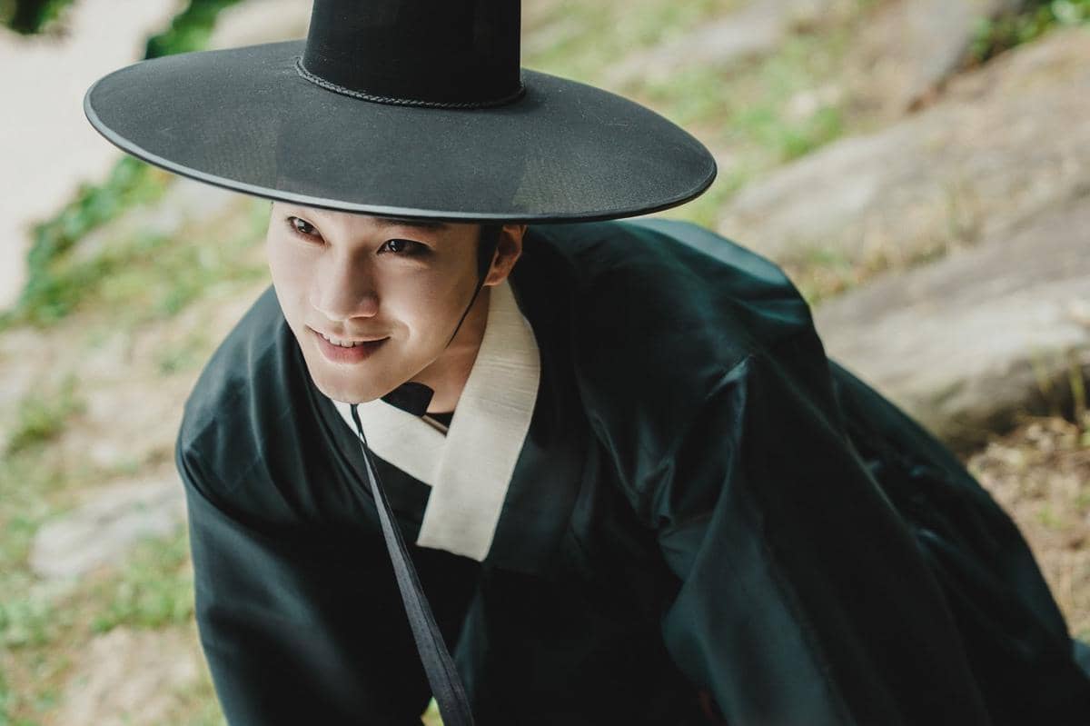 still cuts drama The East Palace