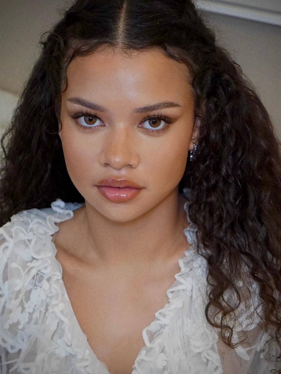 Inspirasi makeup ala Catherine Laga'aia